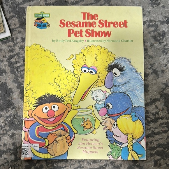 Sesame Street Other - Sesame Street Yellow and Blue Dolls & Accessories